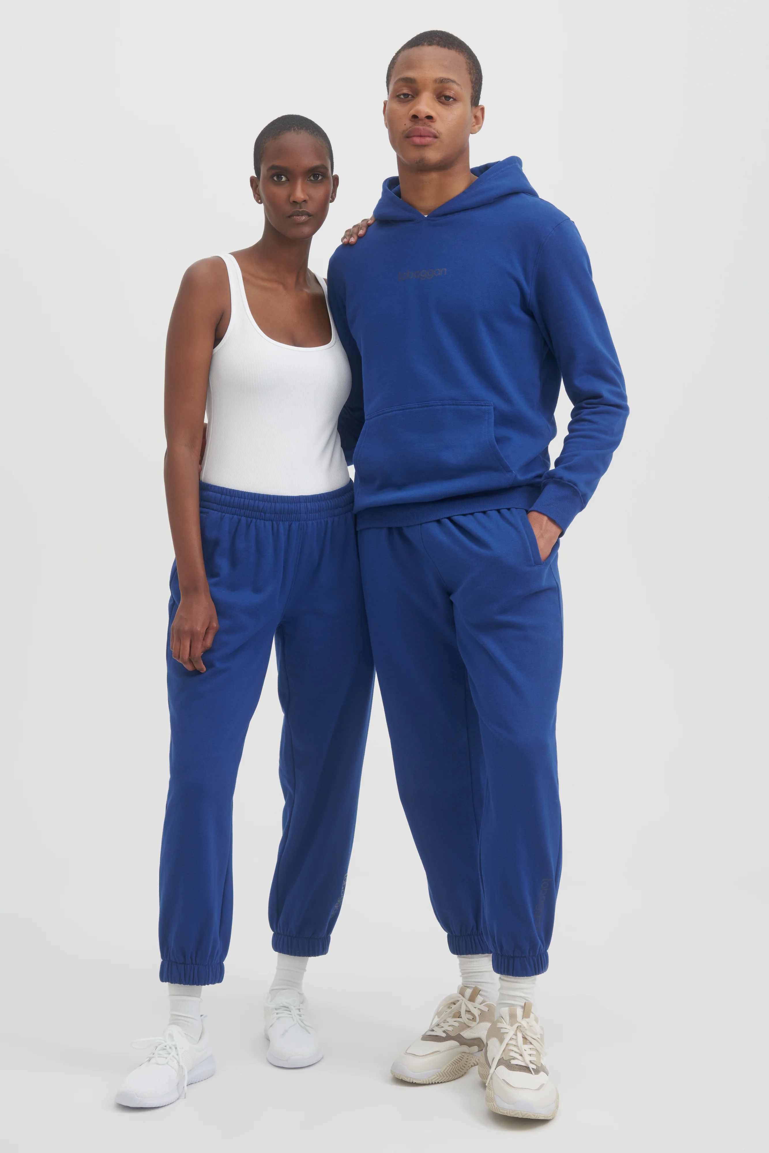 UNISEX LUXE FLEECE HOODIE - ROYAL - Image 3